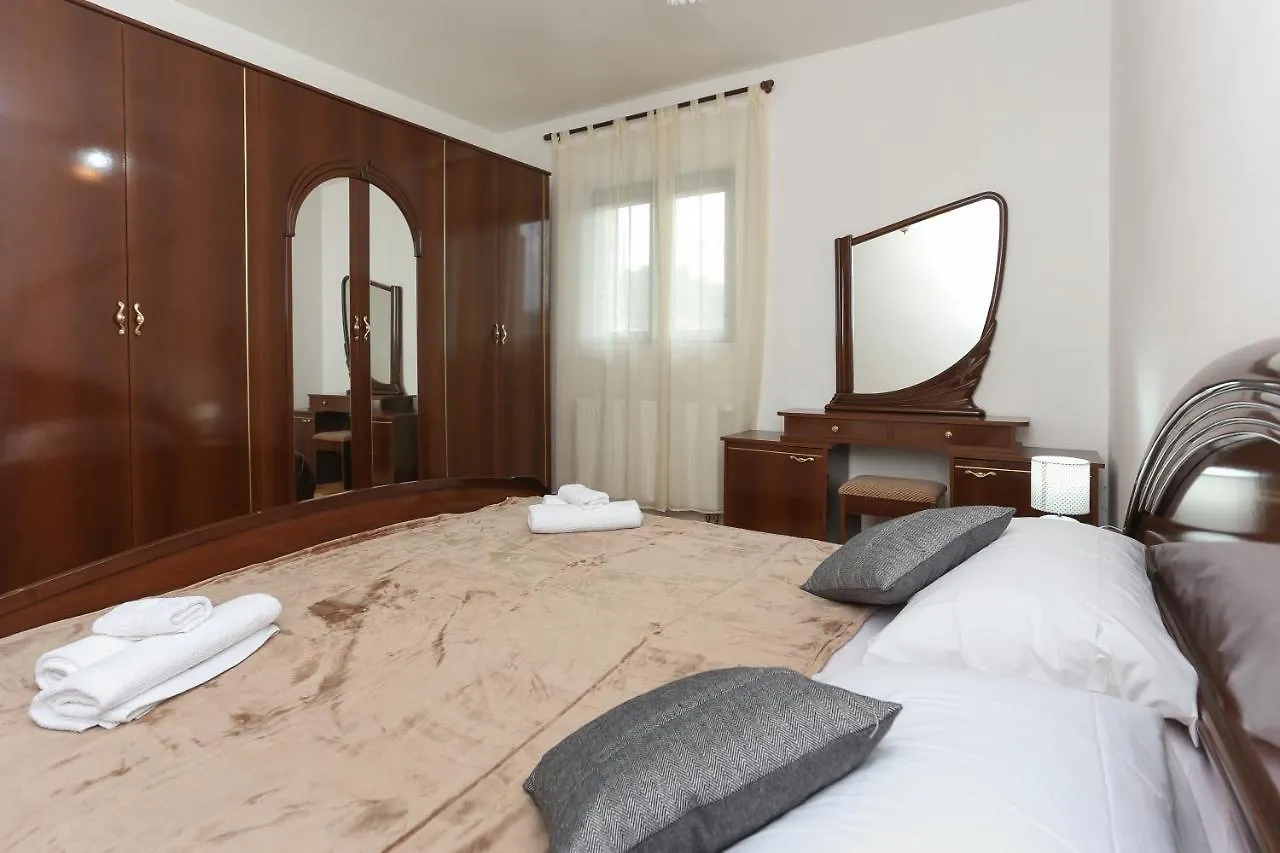Apartments Marinero Trogir