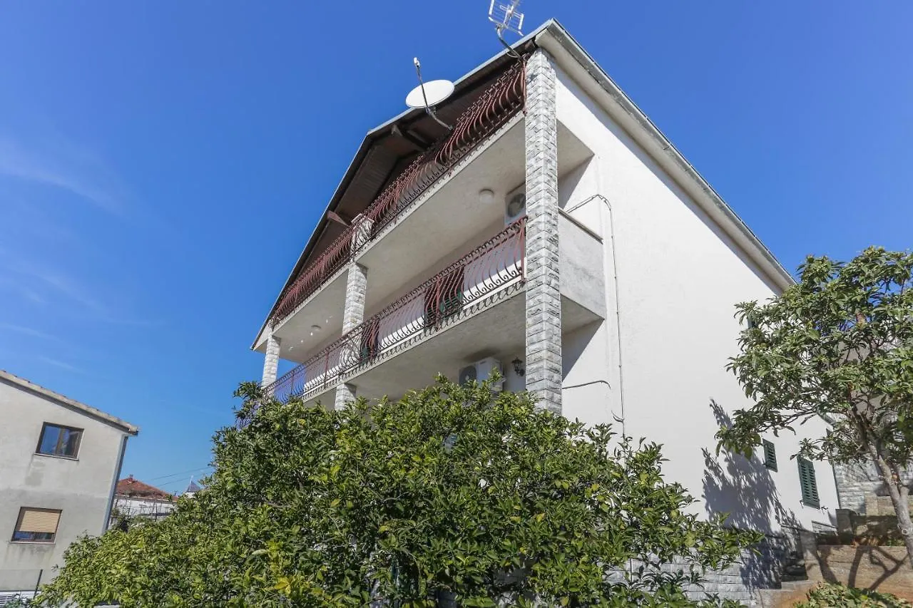 Apartments Marinero Trogir Chorwacja