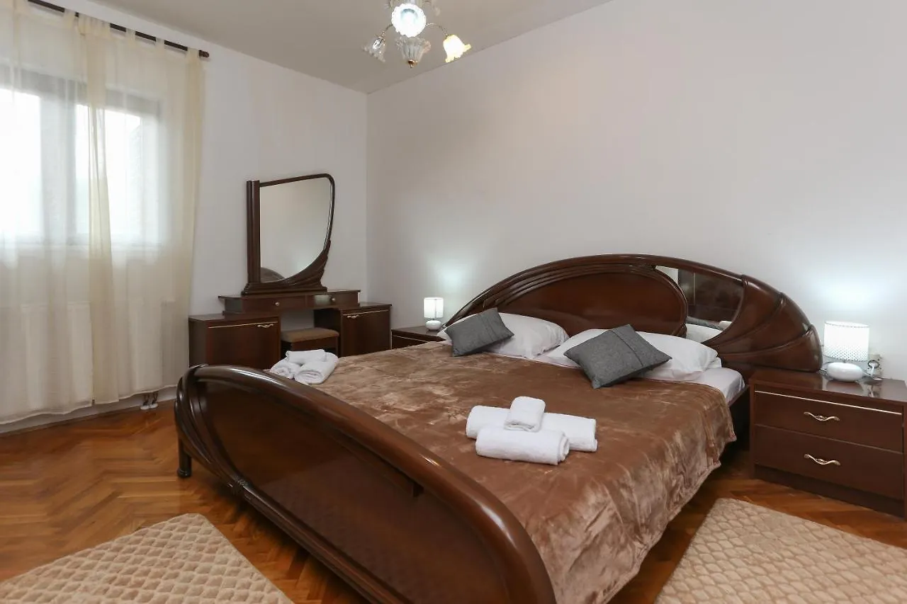 Apartments Marinero Trogir